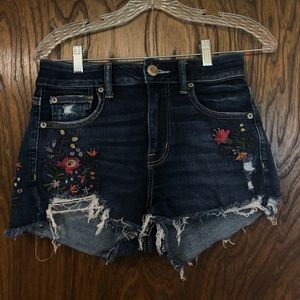 Jean, embroidered shorts.